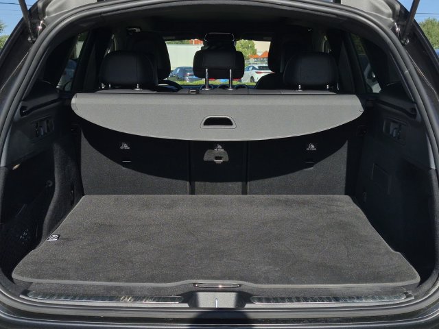 Certified 2026 Mercedes-Benz GLC 300 image 9