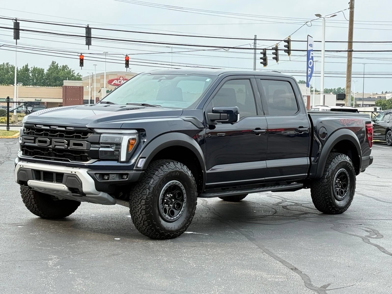 Used 2025 Ford F150 Raptor AWD/4WD image 8