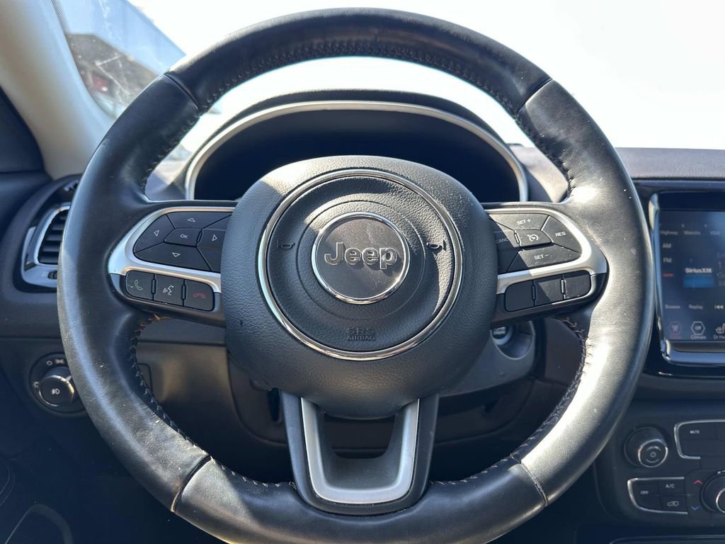 Used 2018 Jeep Compass Limited AWD/4WD image 20