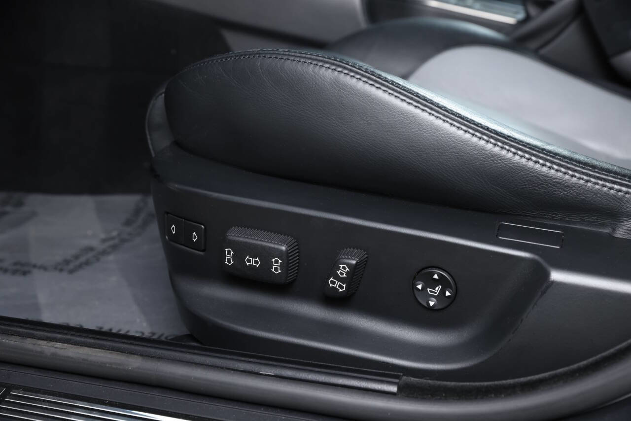 Used 2003 BMW M5 image 81