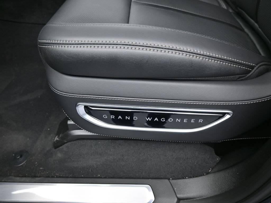 New 2026 Jeep Grand Wagoneer L Summit AWD/4WD image 17