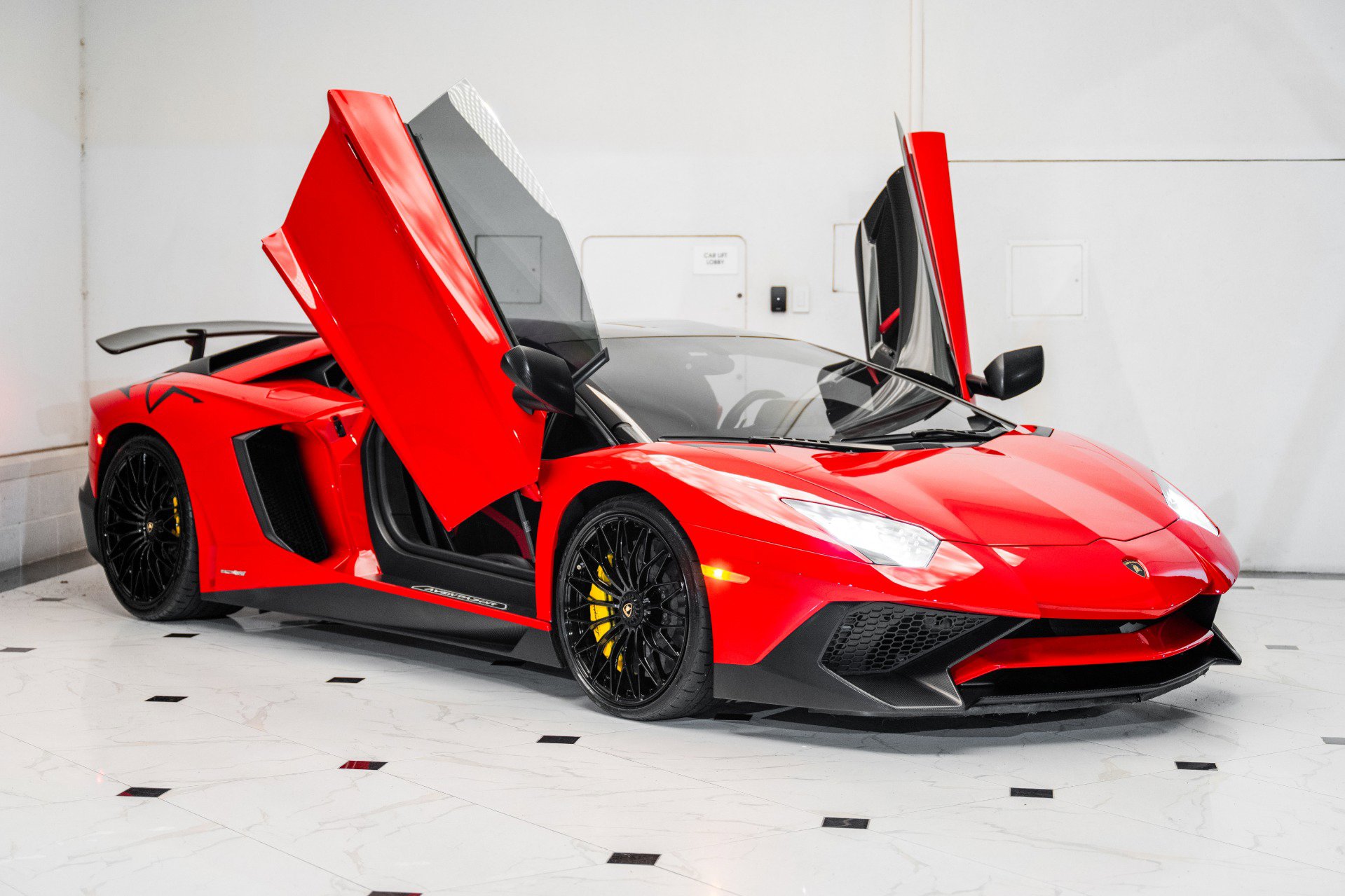 Used 2016 Lamborghini Aventador LP 750-4 Superveloce image 31