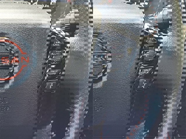 Certified 2025 Nissan Frontier PRO-4X image 21