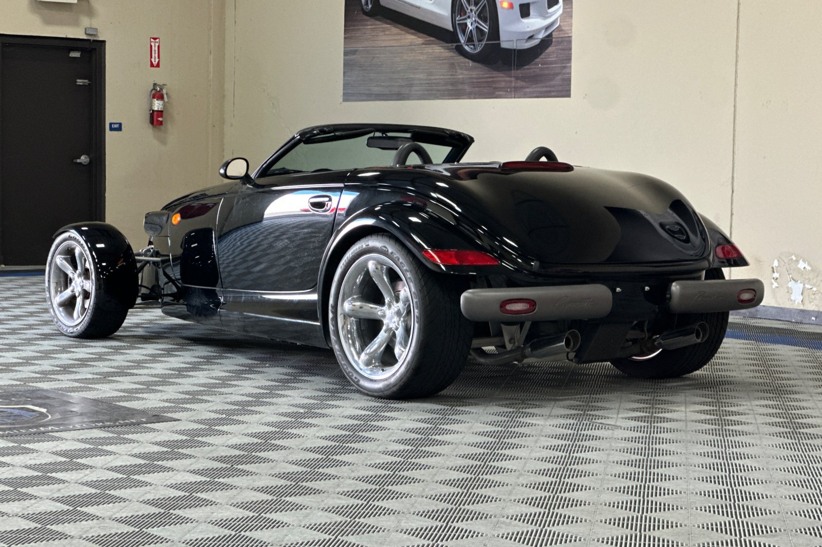Used 1999 Plymouth Prowler RWD image 6