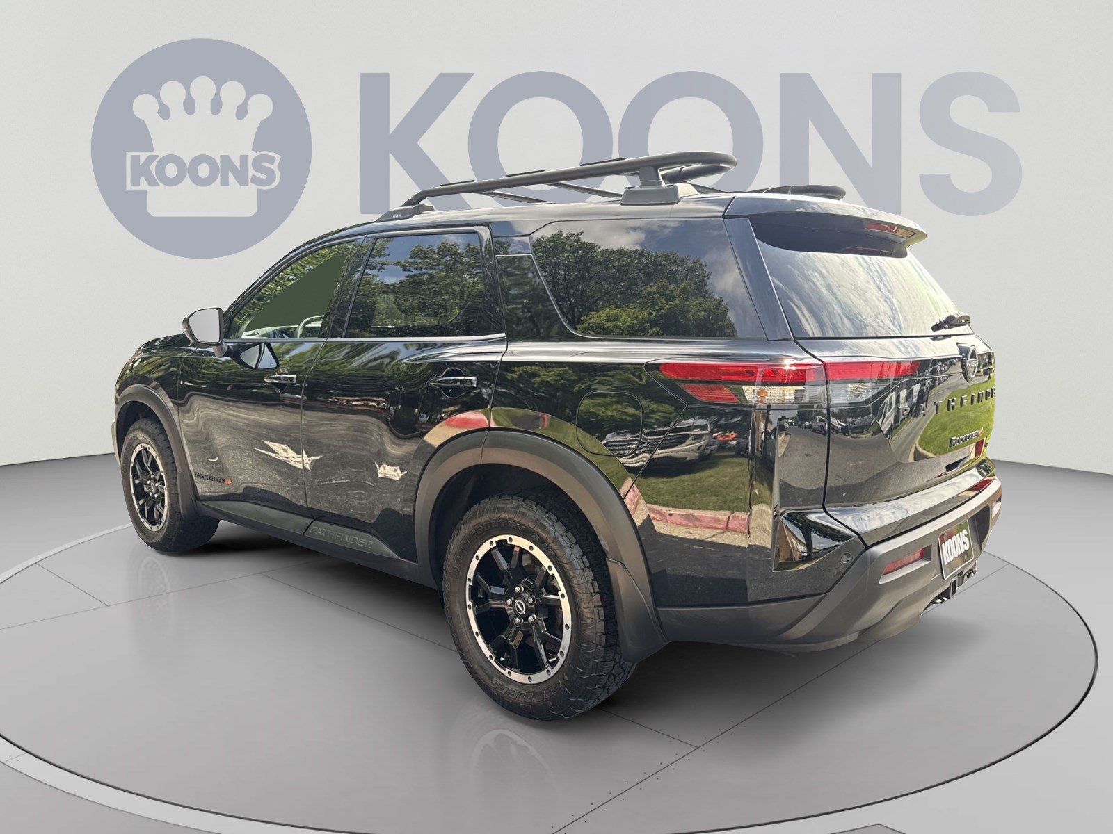 Used 2024 Nissan Pathfinder Rock Creek AWD/4WD image 4