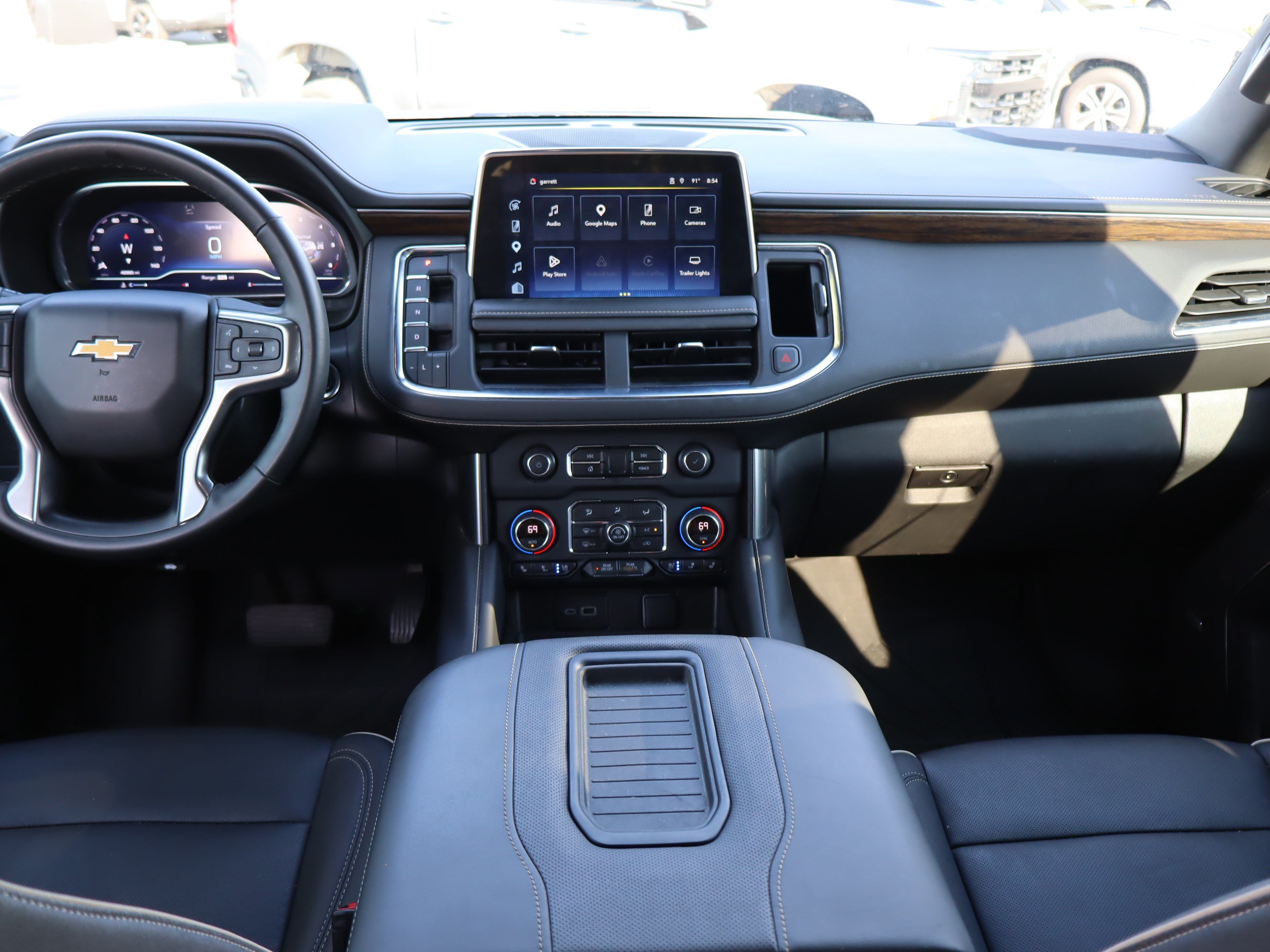 Used 2023 Chevrolet Tahoe Premier w/ Premium Package 2 AWD/4WD image 18