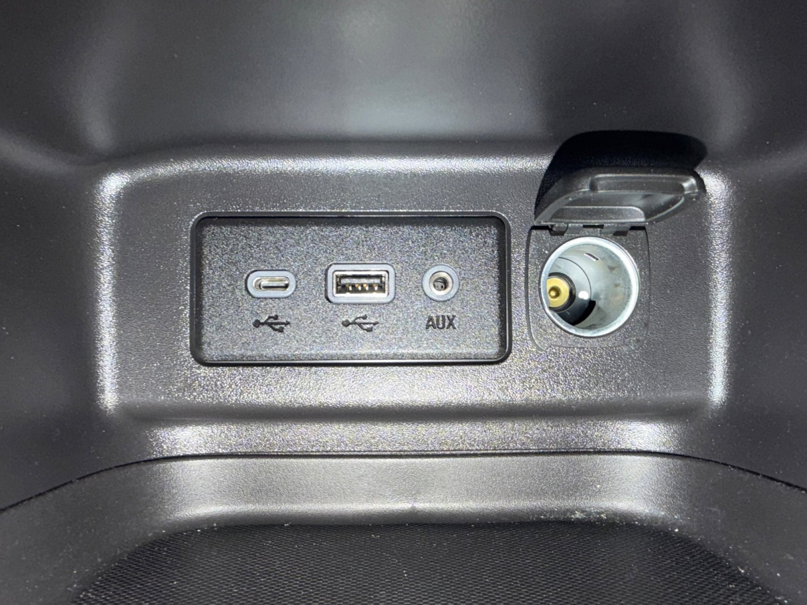 Used 2024 Chevrolet Equinox LS image 21