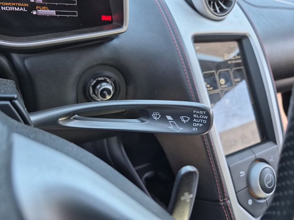 Used 2013 McLaren MP4-12C Spider image 29