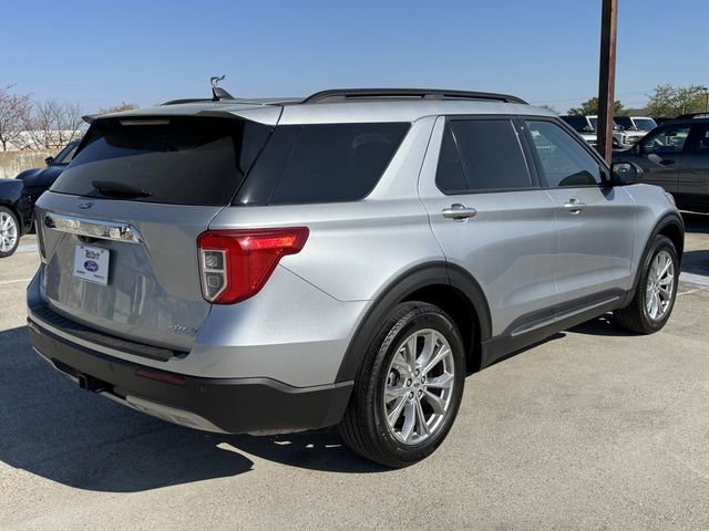 Used 2023 Ford Explorer XLT w/ Equipment Group 202A image 8