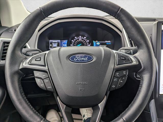 Used 2024 Ford Edge Titanium image 15