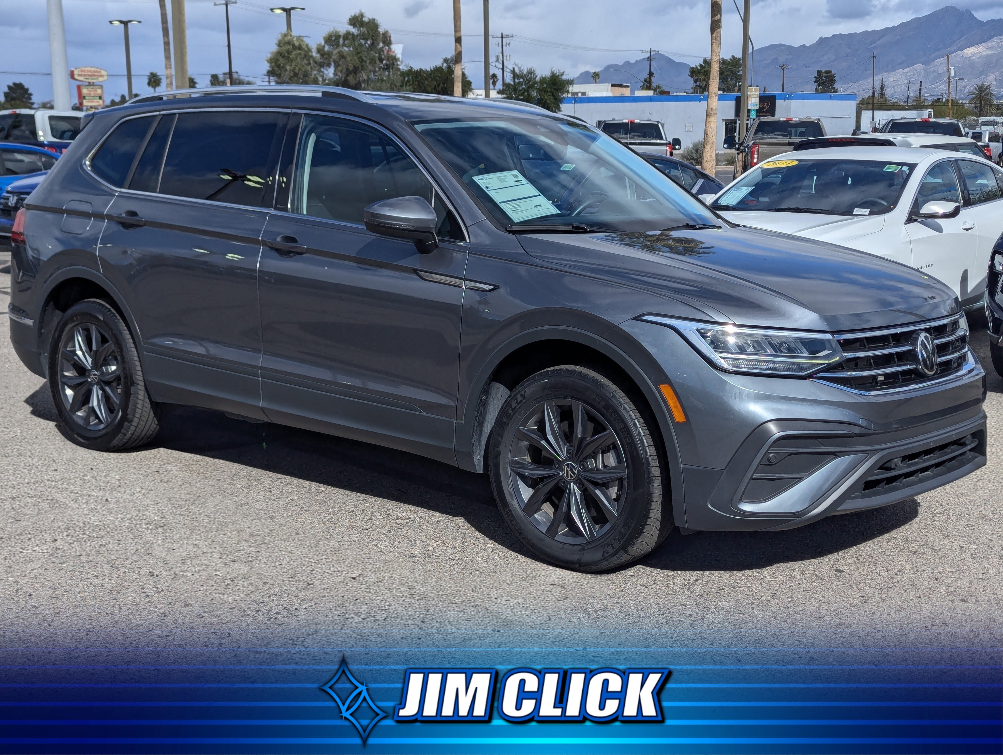 Used 2023 Volkswagen Tiguan SE