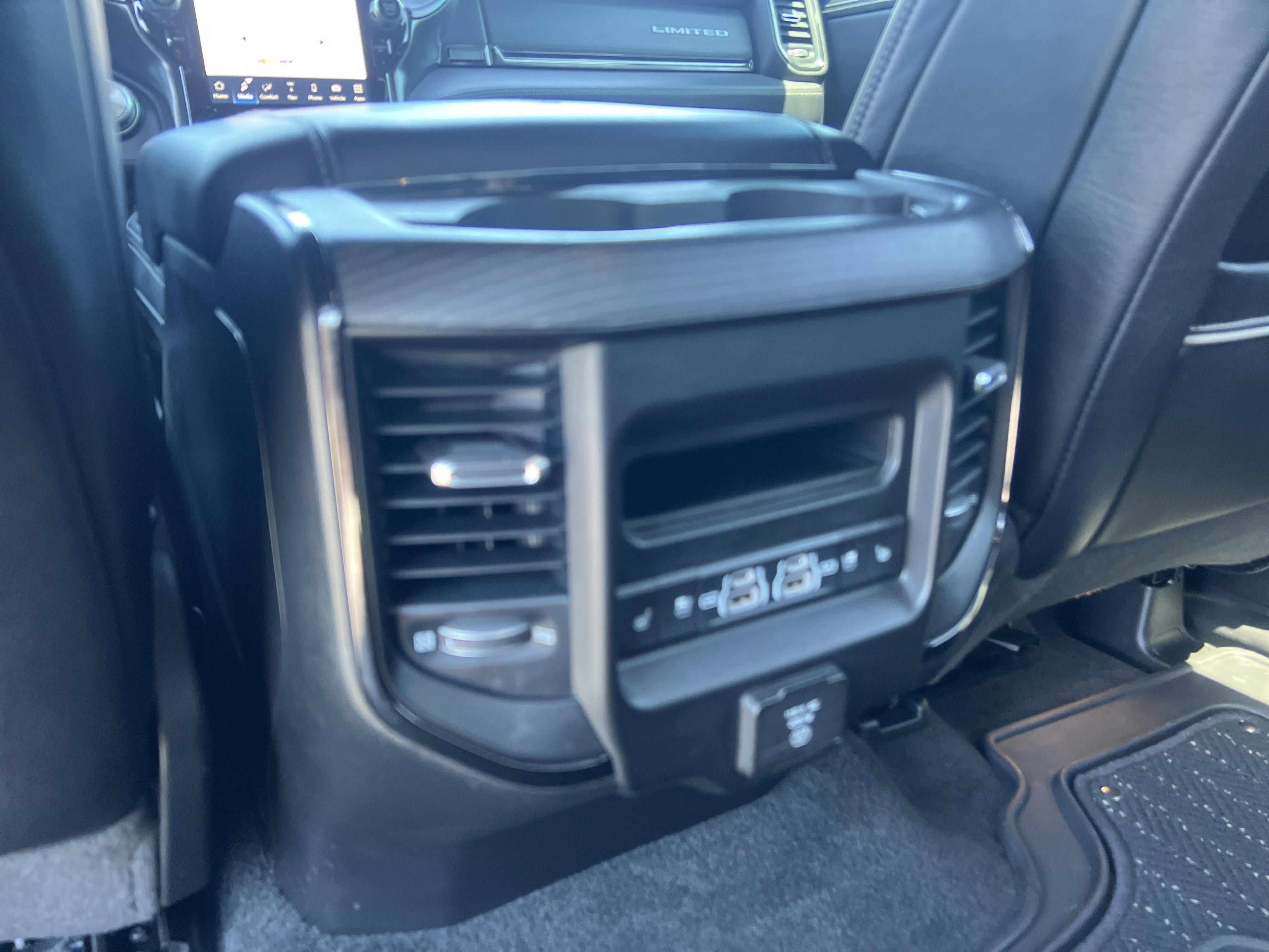 Used 2023 RAM 1500 Limited AWD/4WD image 28