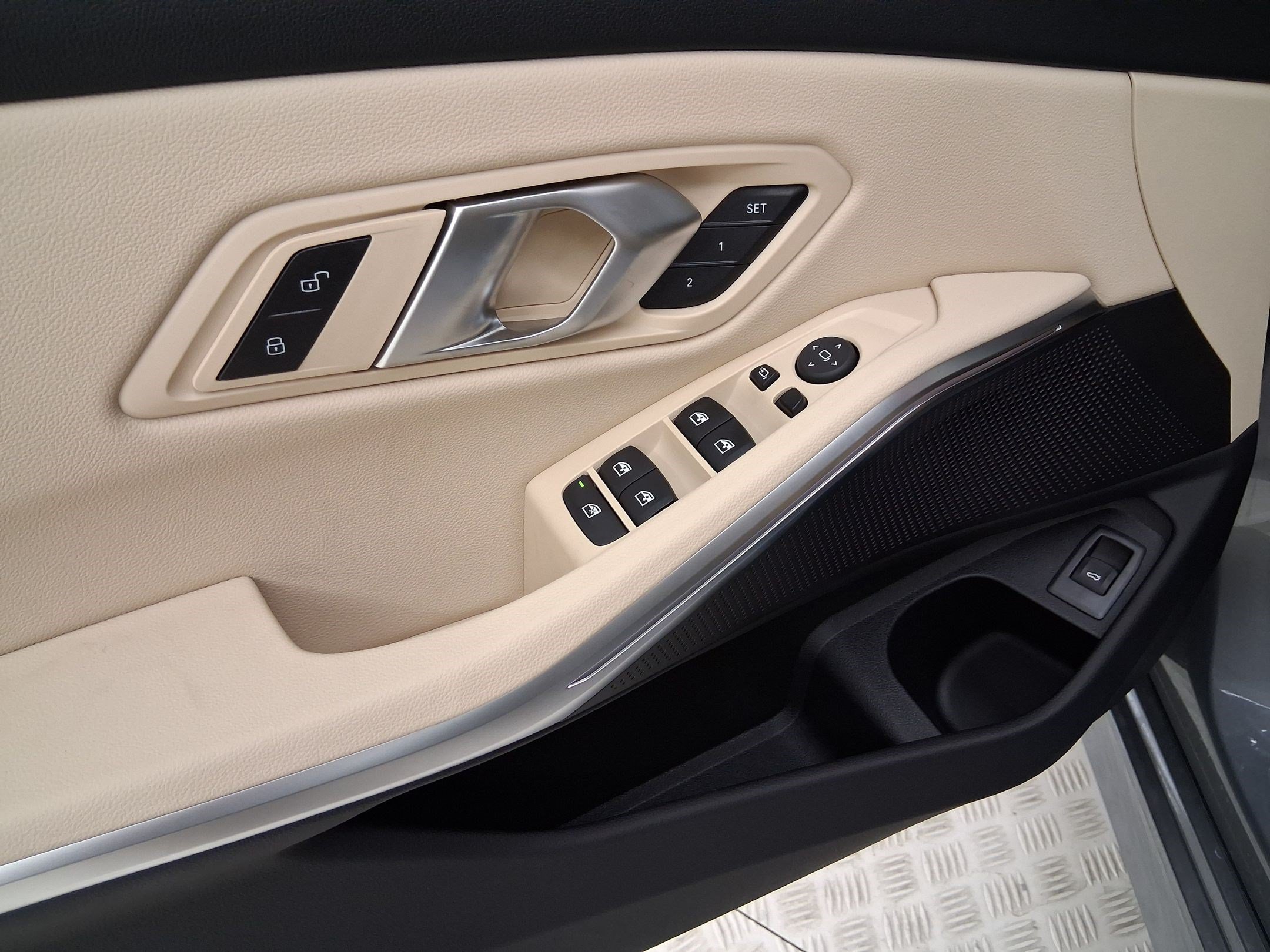 New 2026 BMW 330i Sedan w/ Convenience Package RWD image 45