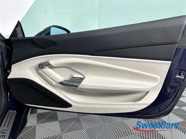Used 2021 Ferrari F8 Tributo image 32