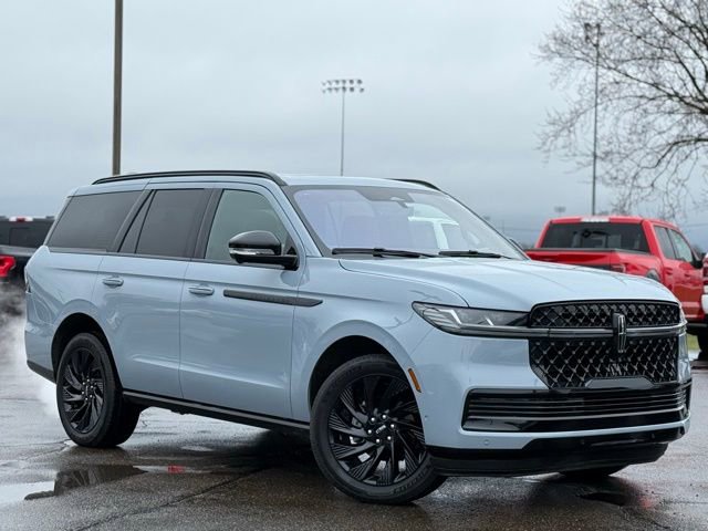 Used 2025 Lincoln Navigator Reserve w/ Jet Appearance Package image 55