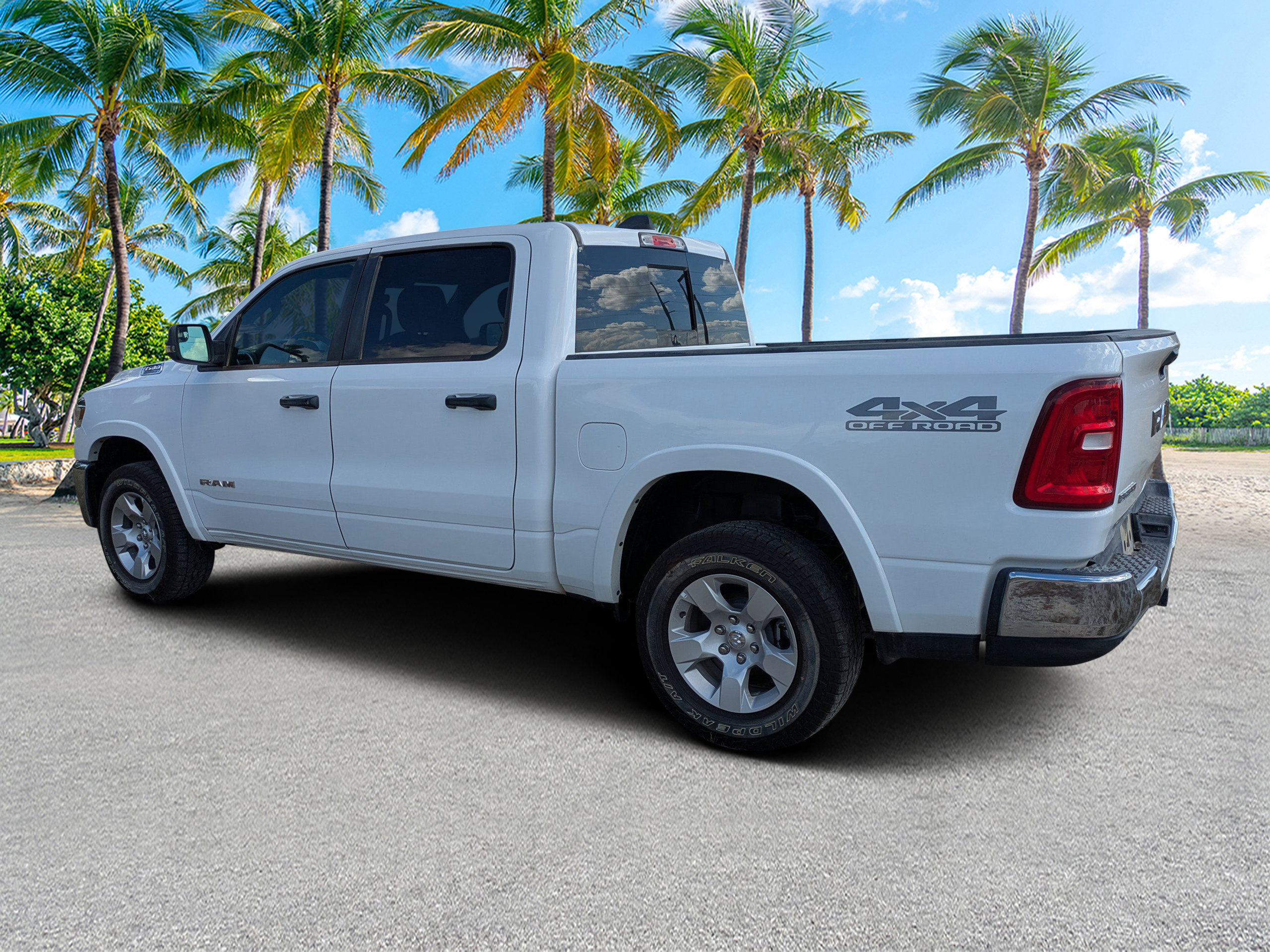 Used 2025 RAM 1500 Big Horn AWD/4WD image 5