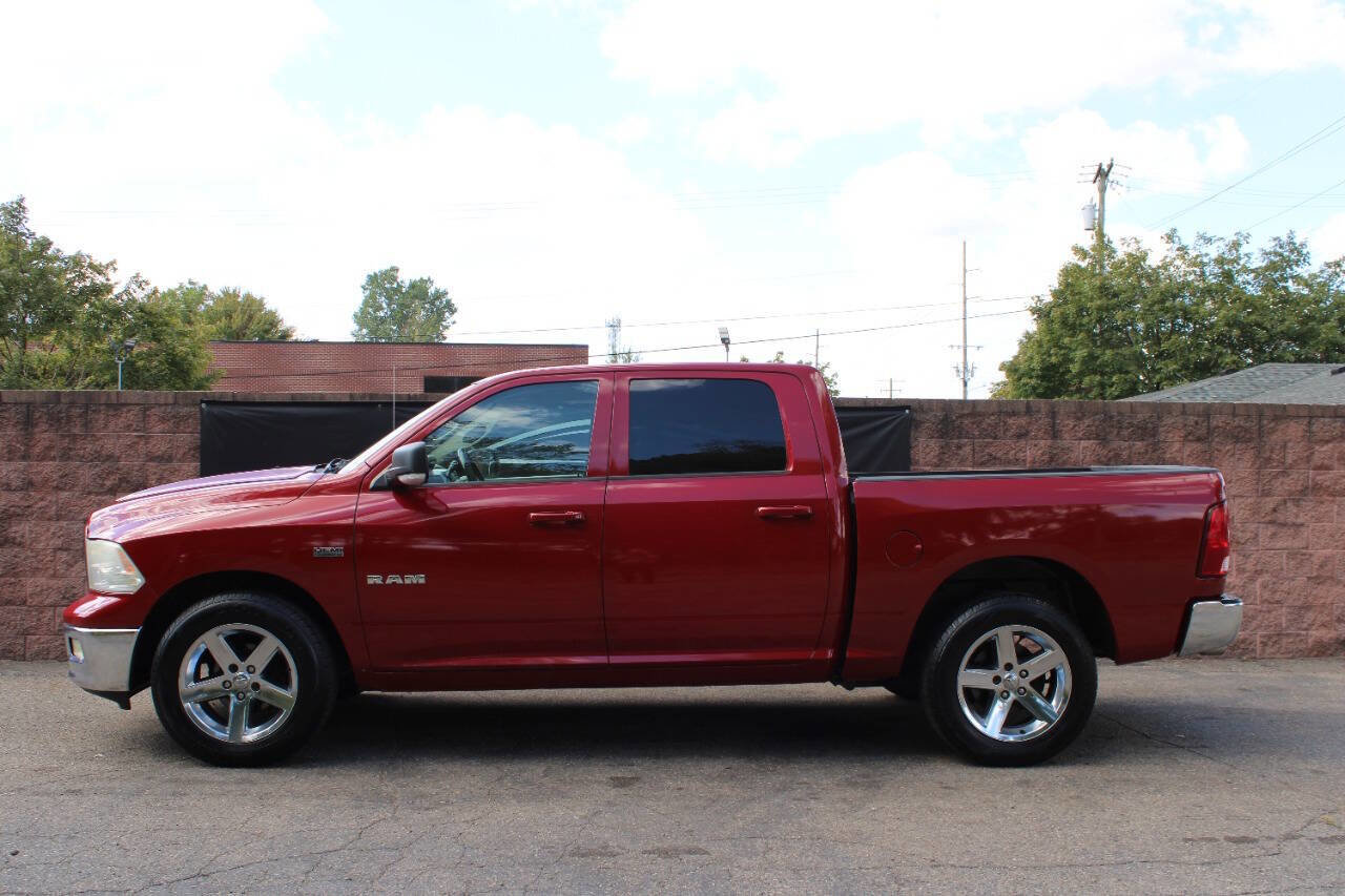 Used 2009 Dodge Ram 1500 Truck SLT w/ Lone Star Regional Pkg image 2