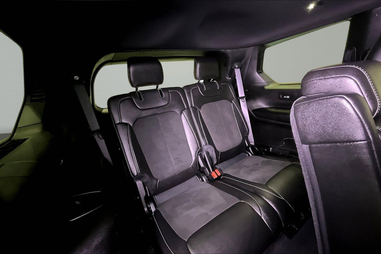 Used 2024 Jeep Grand Cherokee L Laredo AWD/4WD image 25