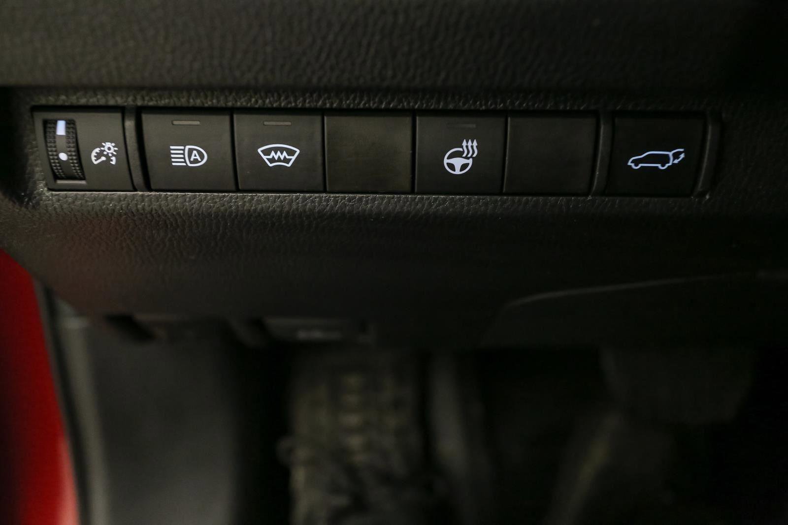 Used 2024 Toyota RAV4 XLE w/ Convenience Package image 42