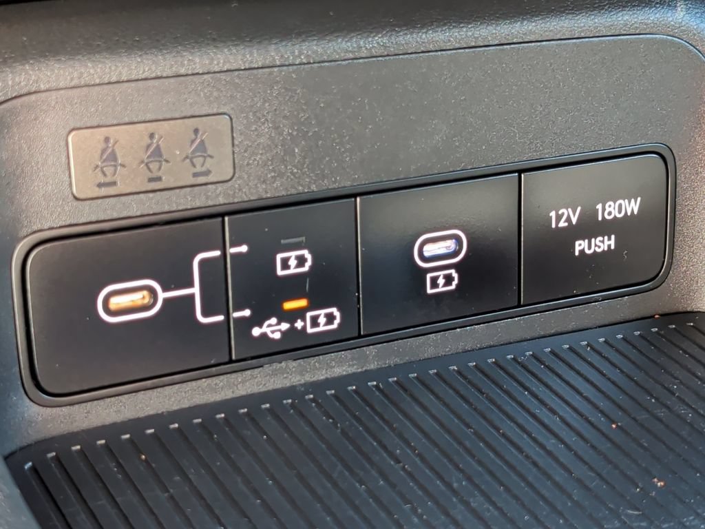 Used 2024 Hyundai Kona SEL FWD image 28
