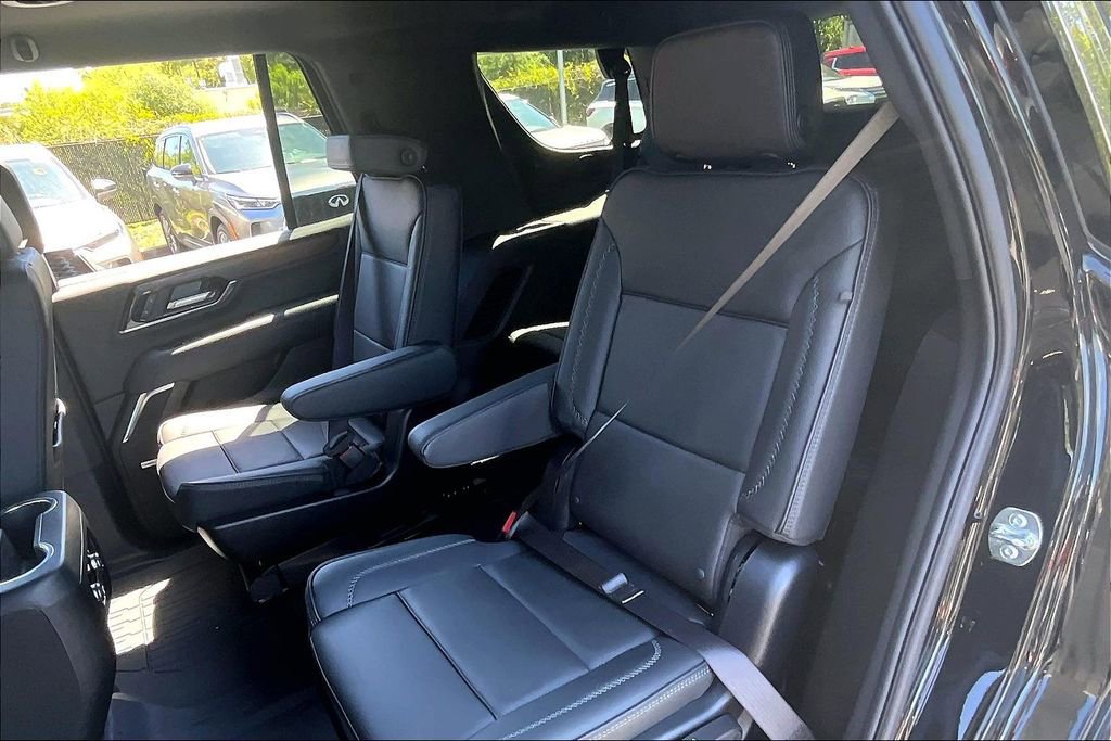 Used 2025 GMC Yukon Denali w/ LPO, Floor Liner Package AWD/4WD image 22