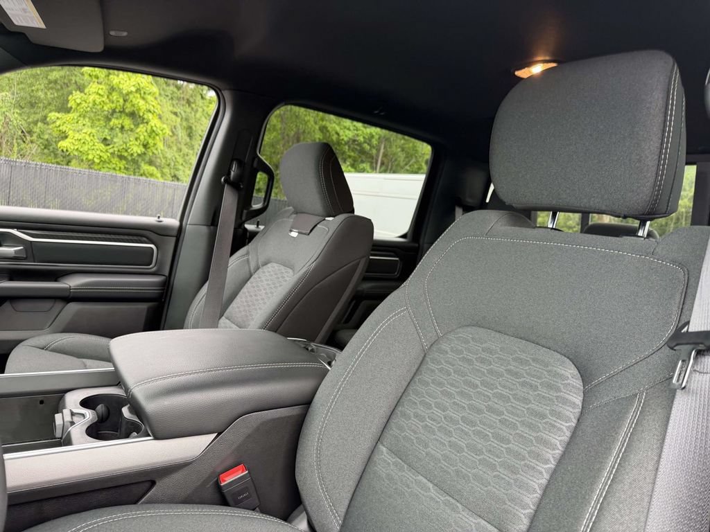 Used 2025 RAM 1500 Big Horn AWD/4WD image 18