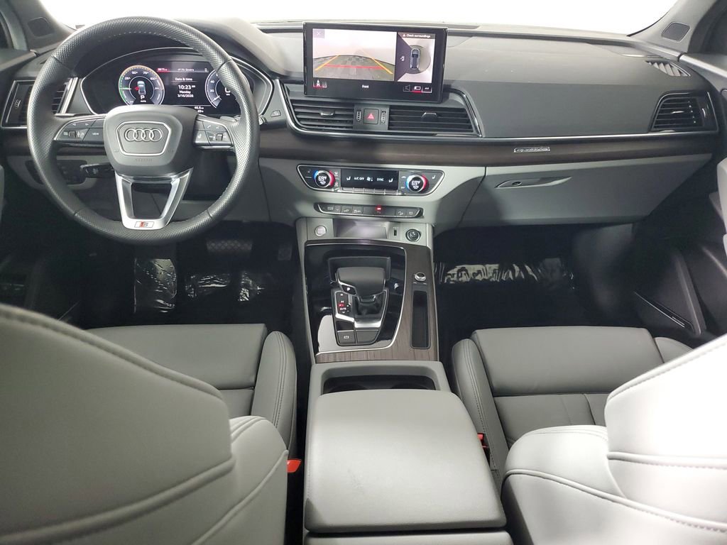 Used 2024 Audi Q5 e Premium Plus w/ Premium Plus Package image 14
