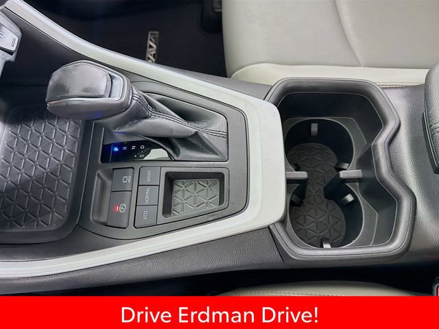 Certified 2022 Toyota RAV4 XLE Premium image 19