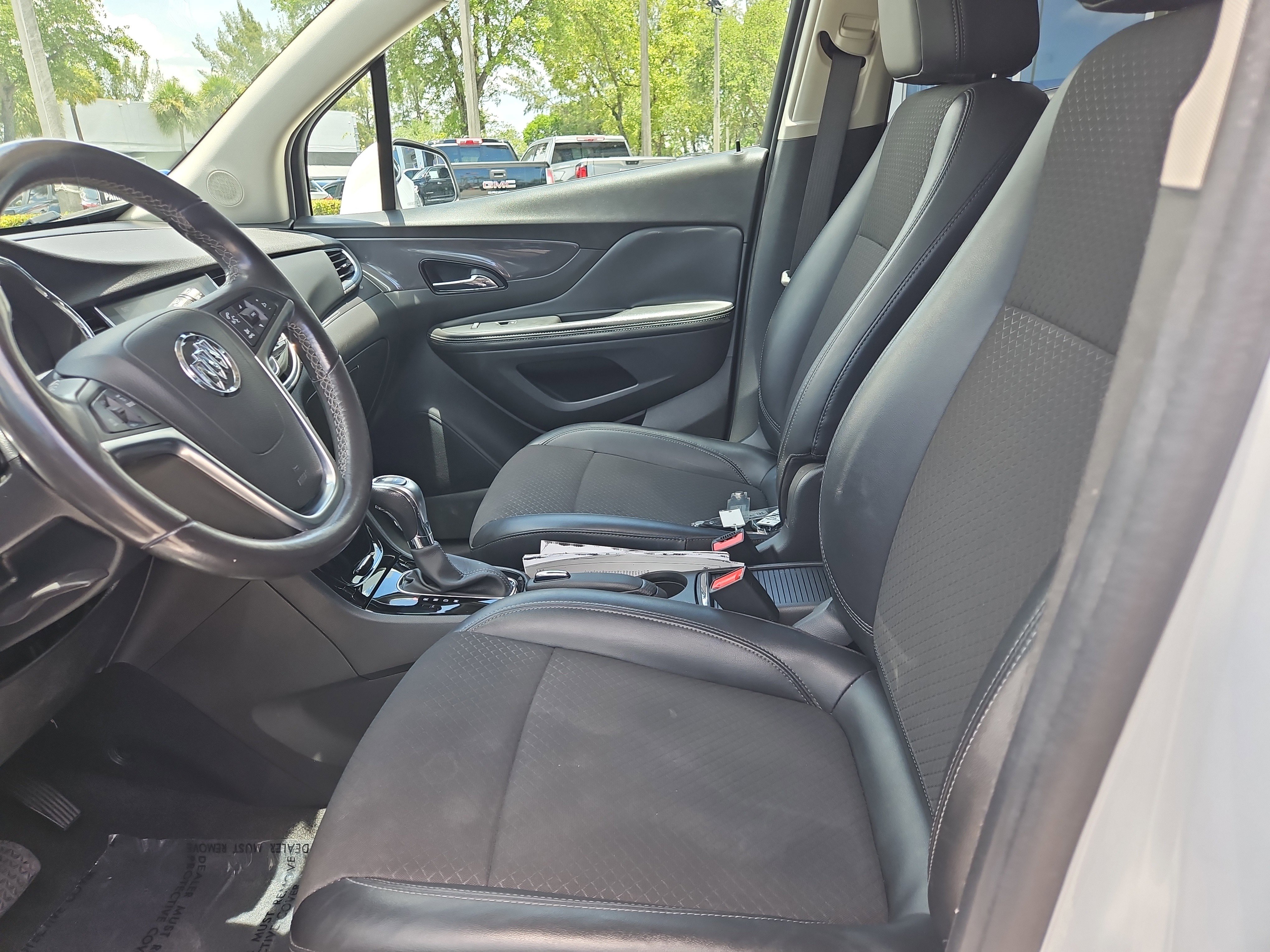 Used 2021 Buick Encore Preferred w/ Safety Package image 11