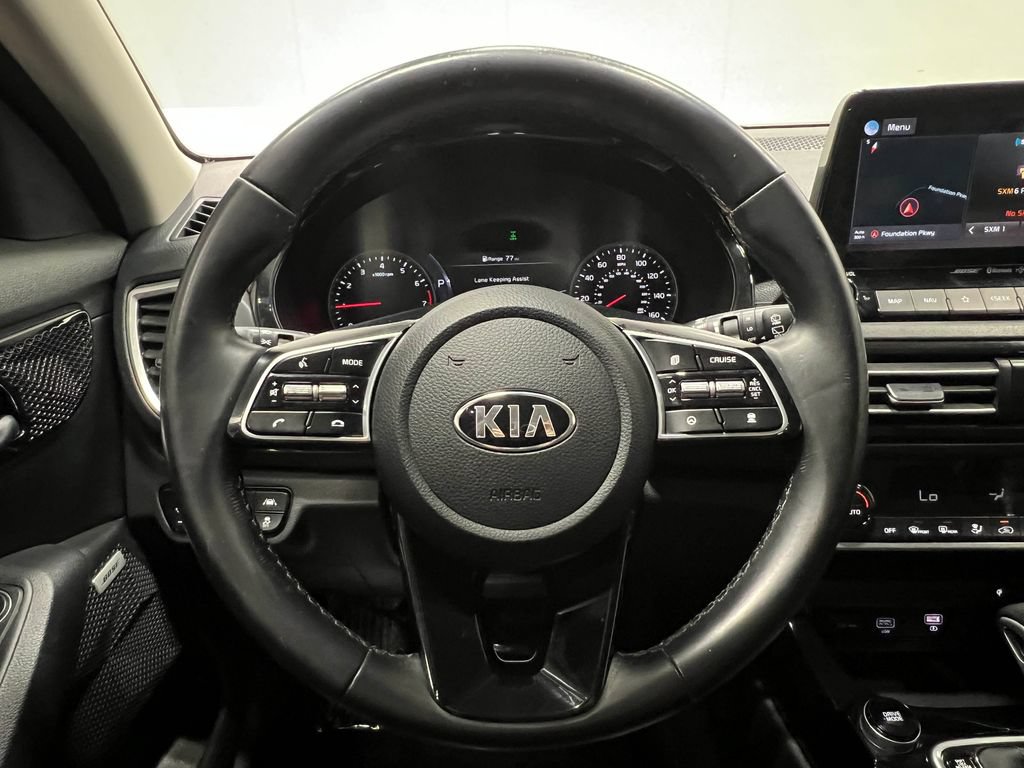 Used 2021 Kia Seltos SX w/ SX Sunroof Package AWD/4WD image 24