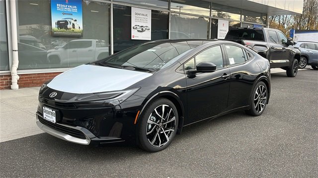 New 2026 Toyota Prius Plug-In Hybrid image 3