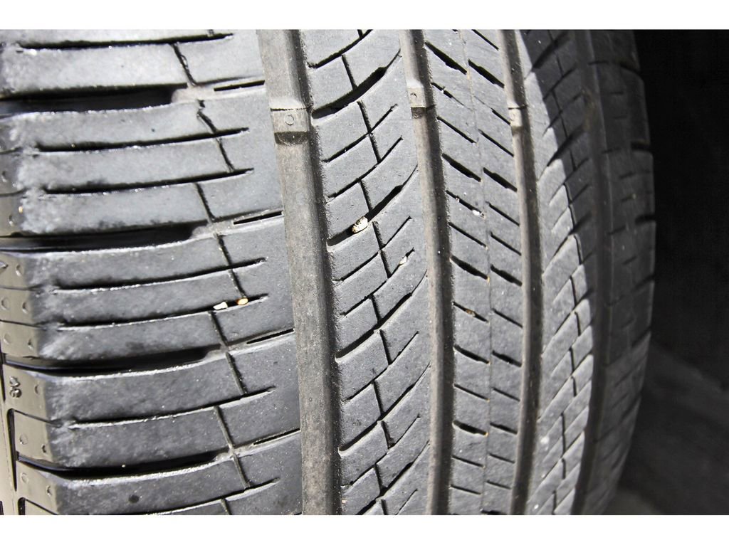 Used 2024 Mercedes-Benz GLE 450e 4MATIC image 32