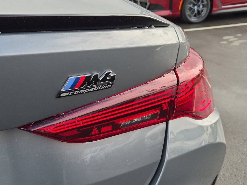 Used 2027 BMW M4 Competition RWD image 22