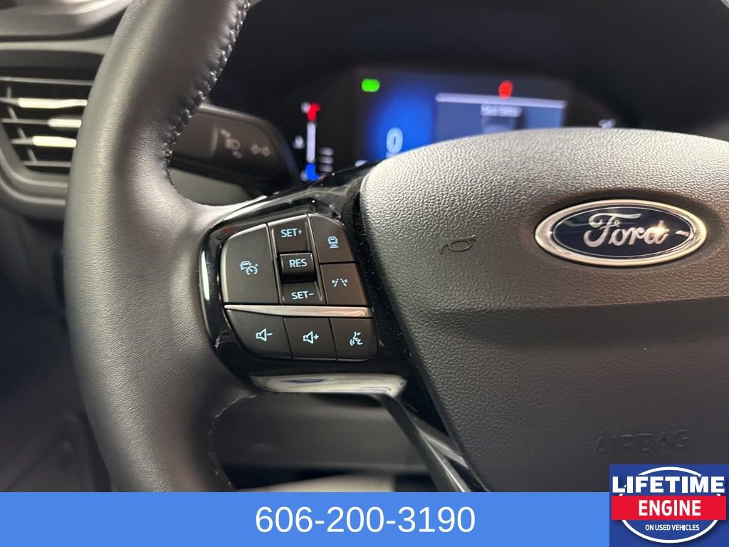 Used 2024 Ford Escape SE image 19