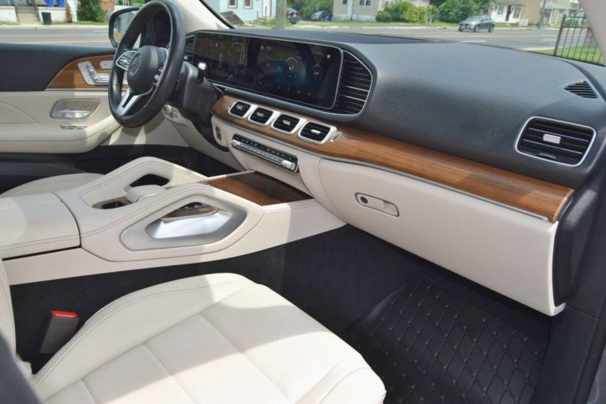 Used 2023 Mercedes-Benz GLE 350 4MATIC image 30