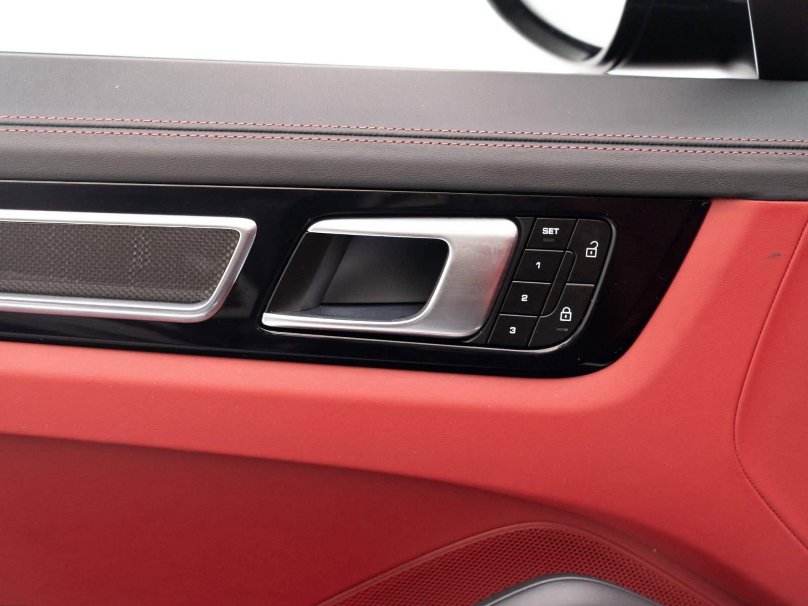 Certified 2023 Porsche Cayenne Turbo image 22