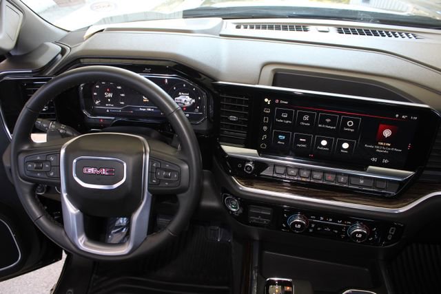Used 2025 GMC Sierra 1500 Elevation image 23