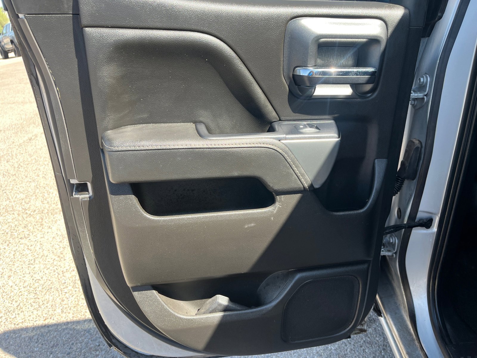 Used 2018 Chevrolet Silverado 1500 LT RWD image 16