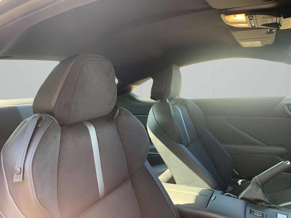 New 2025 Toyota GR86 Premium image 17