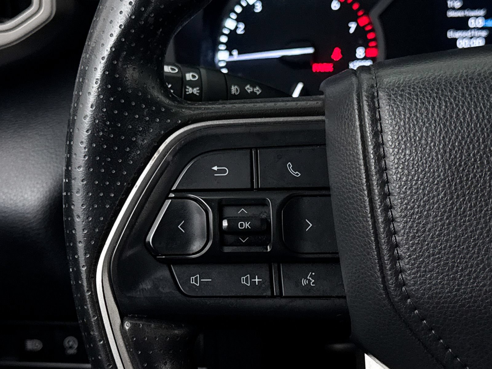 Used 2025 Toyota Tundra SR5 AWD/4WD image 33