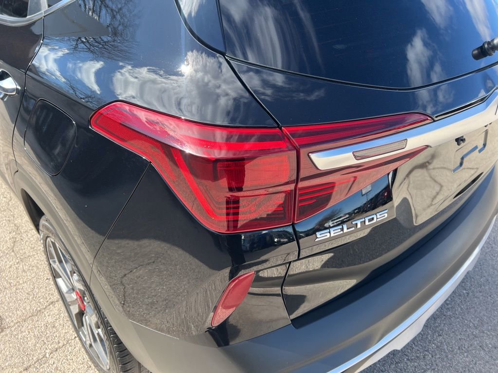 Certified 2022 Kia Seltos SX AWD/4WD image 36