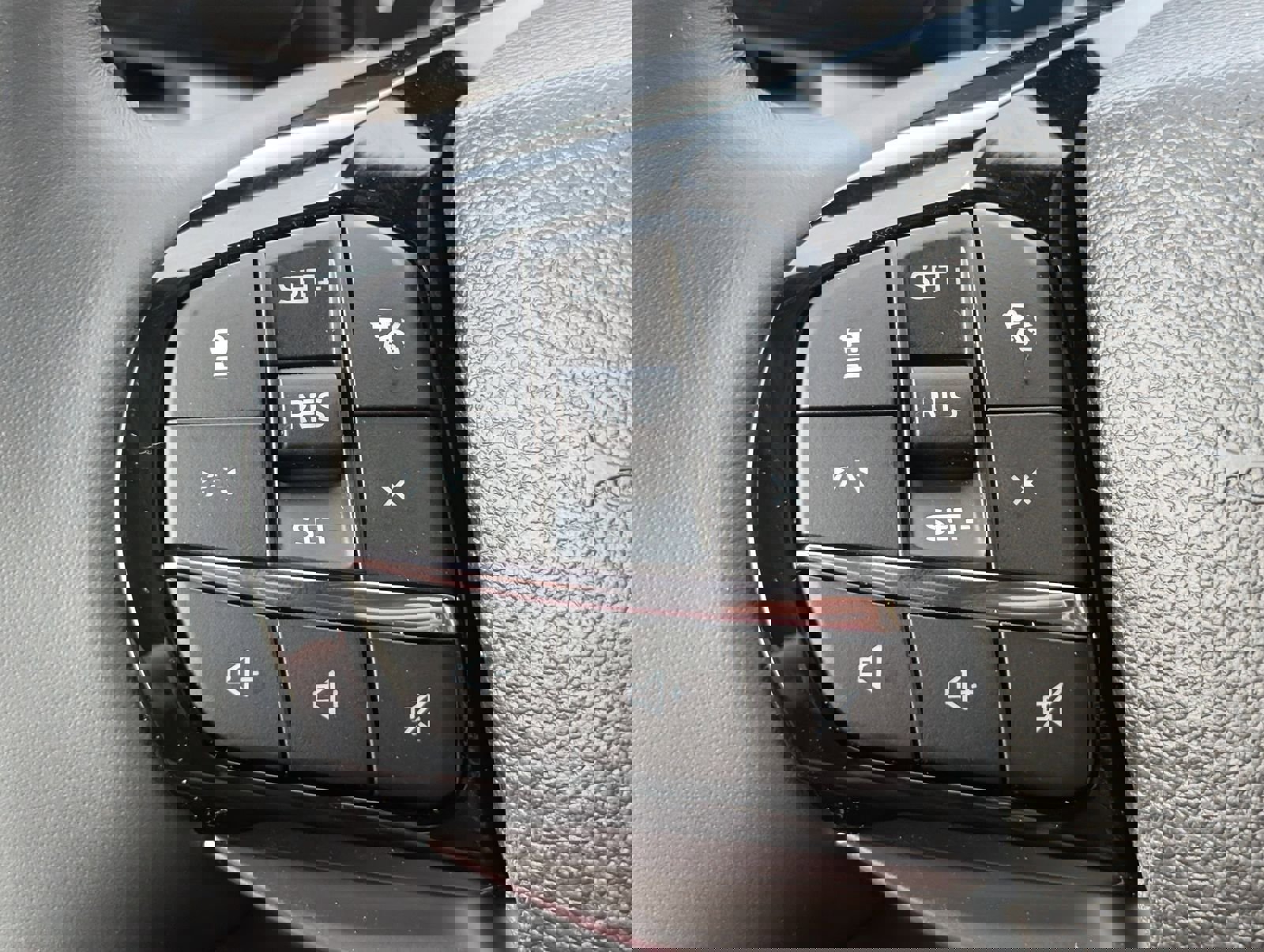 New 2026 Ford Explorer Platinum image 25