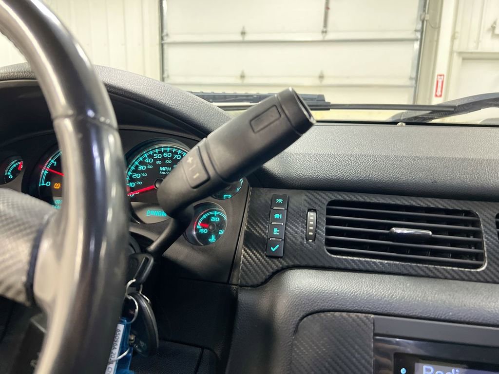 Used 2011 Chevrolet Silverado 2500 LTZ w/ LTZ Plus Package AWD/4WD image 16