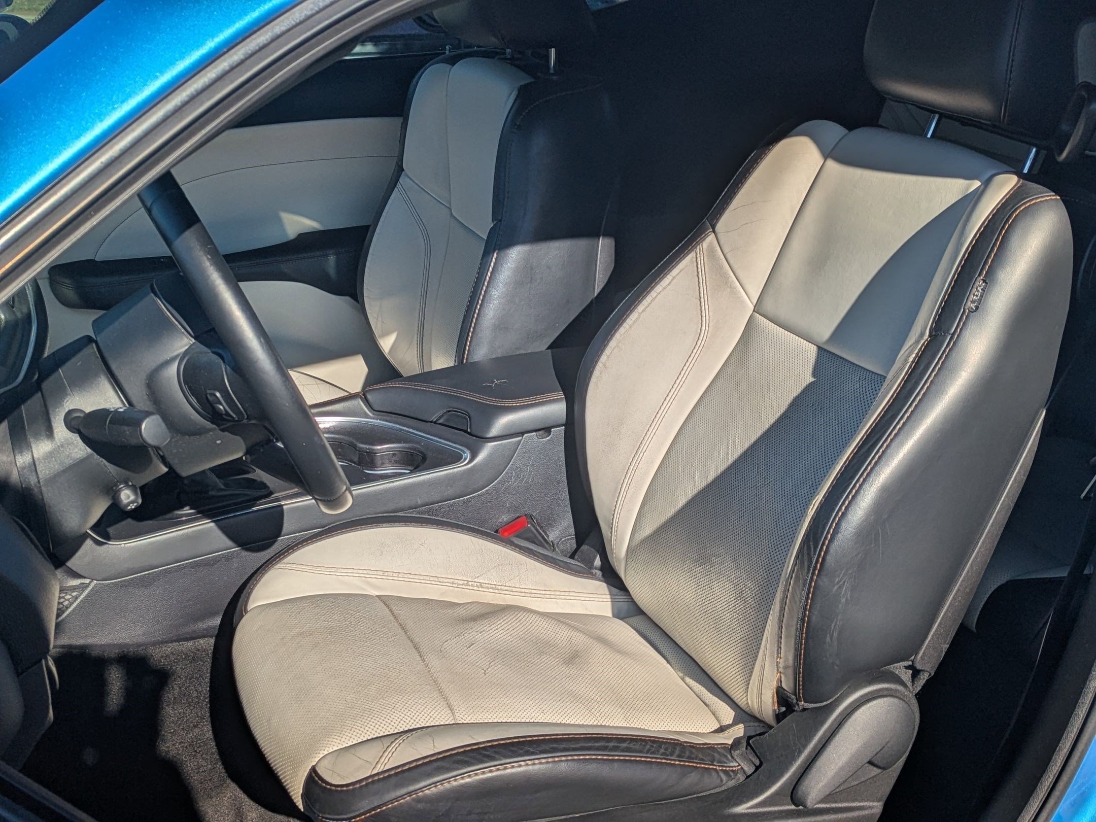 Used 2016 Dodge Challenger SXT Plus image 17