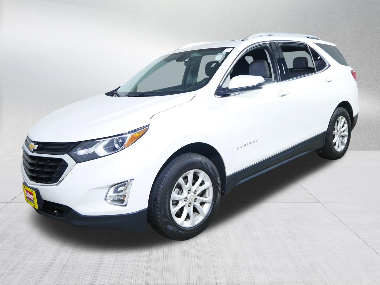 Used 2018 Chevrolet Equinox LT w/ Sun & Infotainment Package AWD/4WD image 3