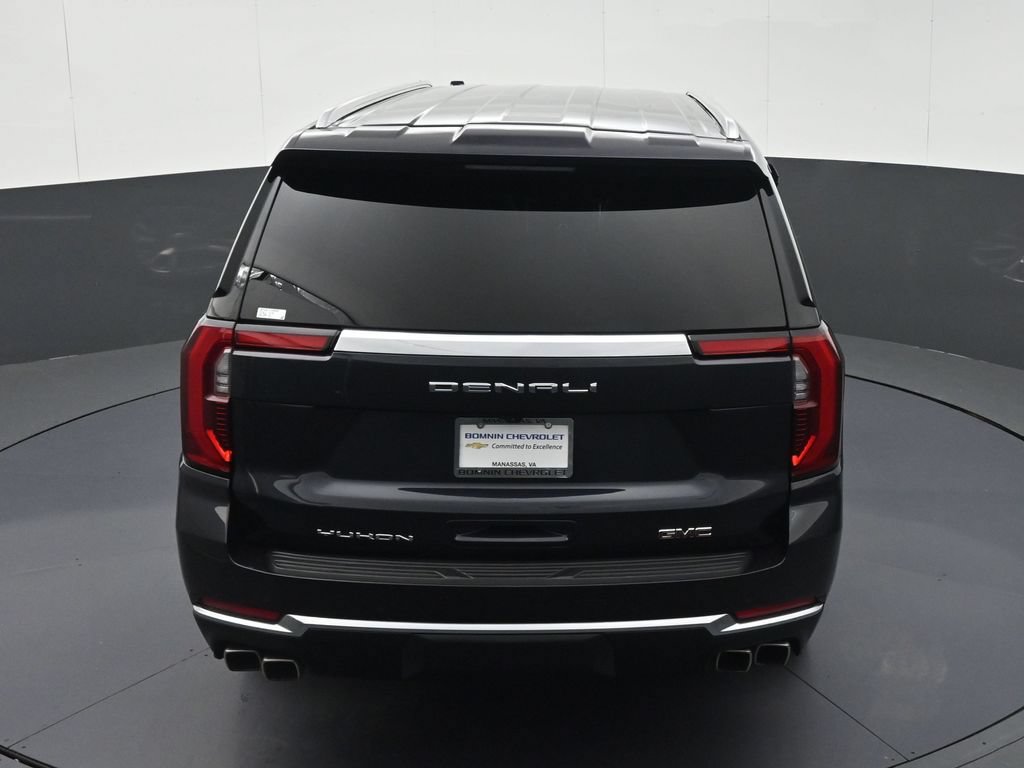 Used 2025 GMC Yukon XL Denali AWD/4WD image 25