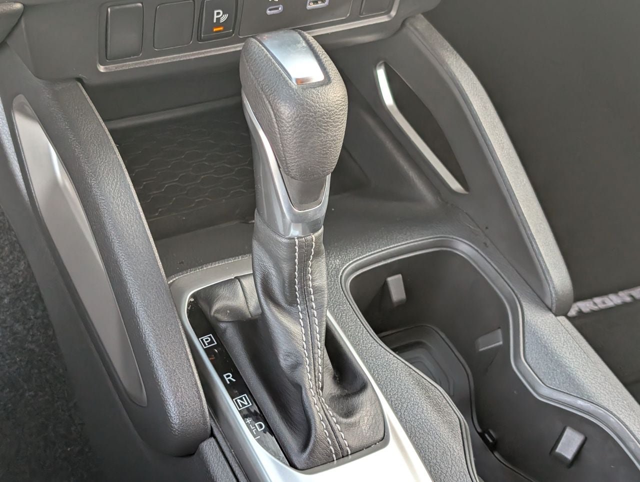 Certified 2025 Nissan Frontier SV RWD image 18