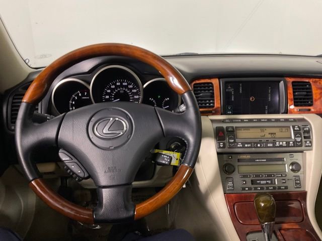Used 2009 Lexus SC 430 Convertible image 16