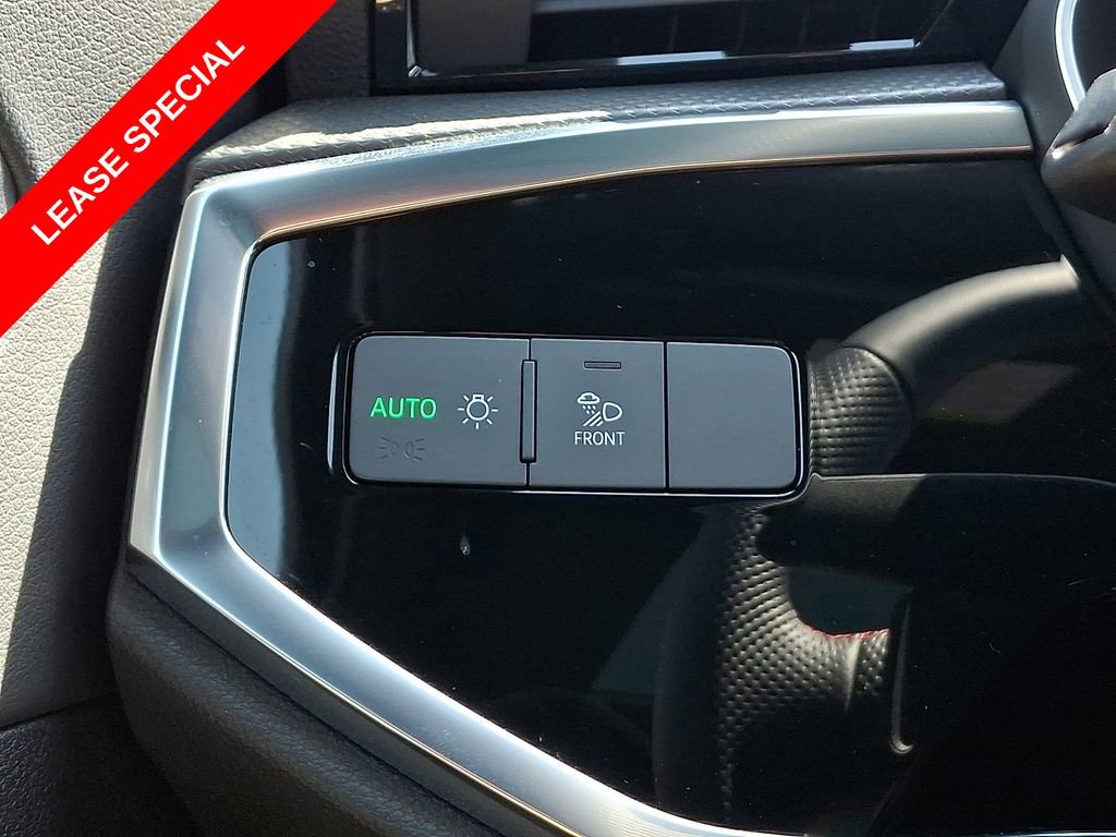 Certified 2025 Audi Q3 2.0T Premium Plus w/ Premium Plus Package image 26