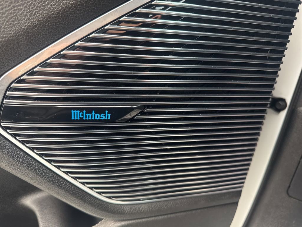 Used 2023 Jeep Grand Cherokee Overland image 23